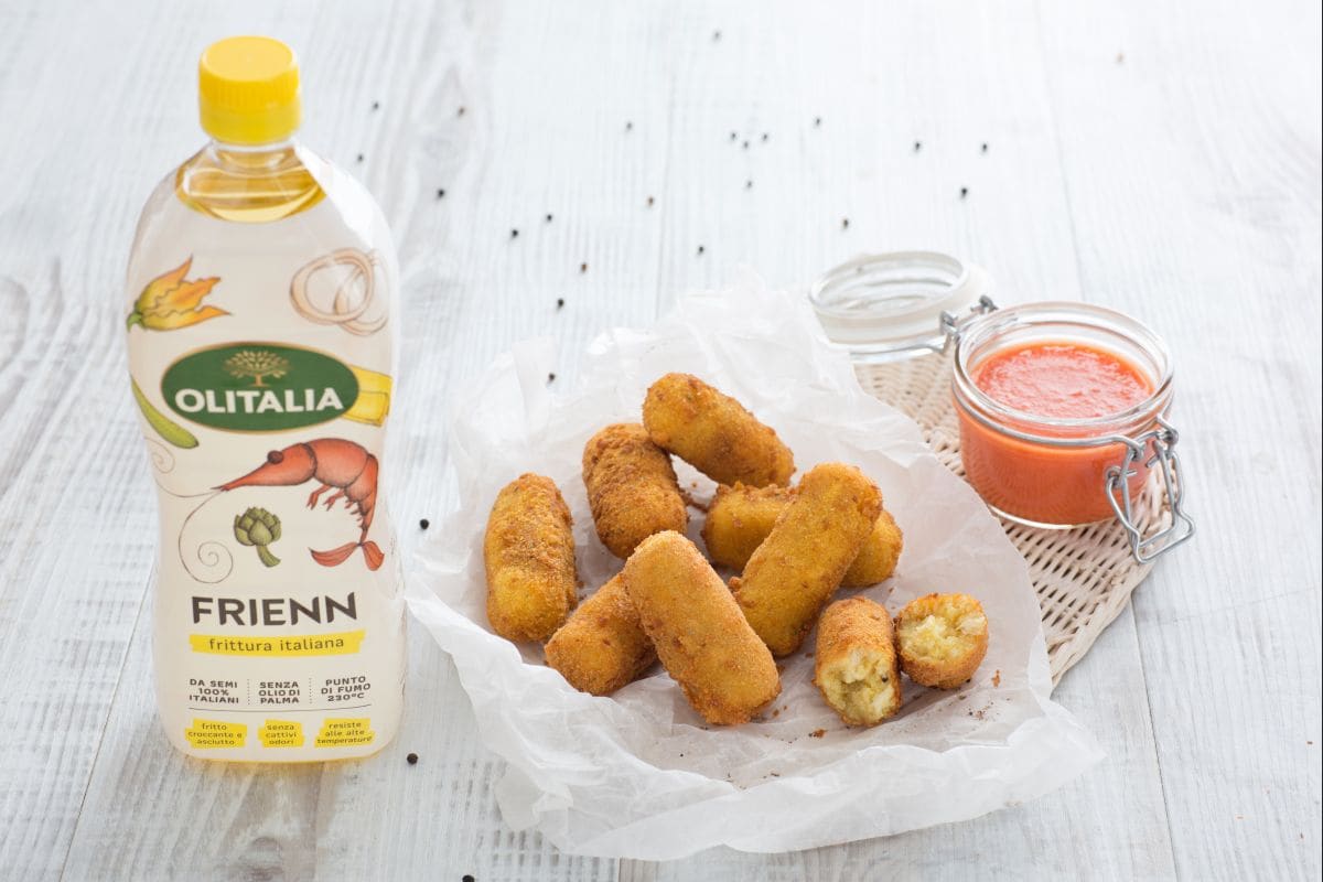 Brotkroketten Cacio e Pepe mit Tomatencoulis