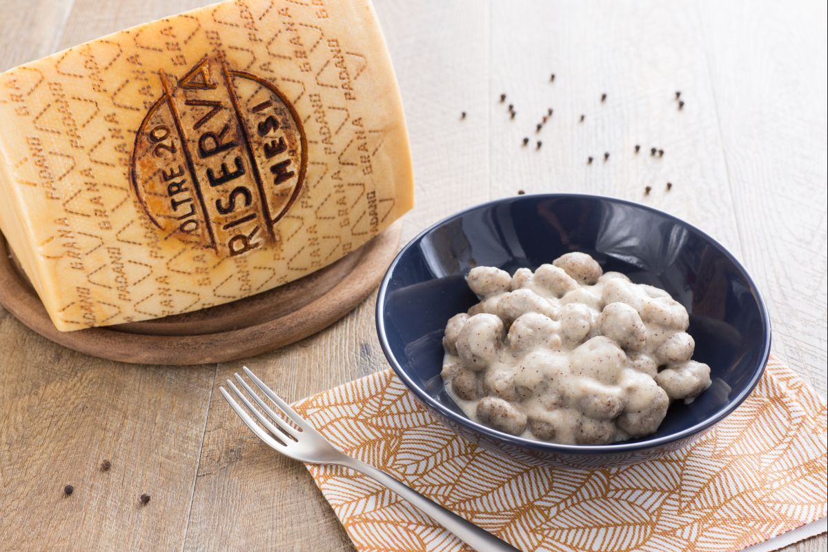 Buchweizengnocchetti mit Grana Padano und Pfeffer