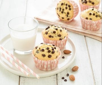 Mandelmilch-Muffins mit Schokotropfen