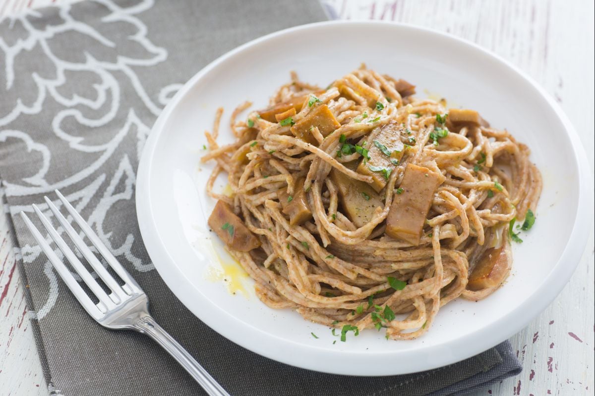 Vollkornspaghetti mit falschem Speck