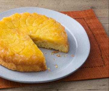 Gestürzter Ananaskuchen (einfach und schnell)