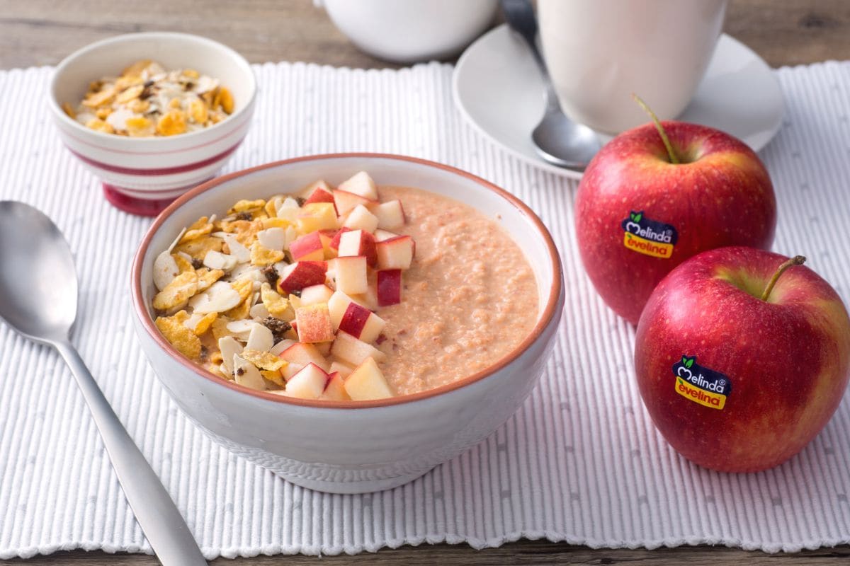 Apfel, Karotten und Ingwer Smoothie