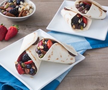 Piadina mit Schokoladencreme und Obst