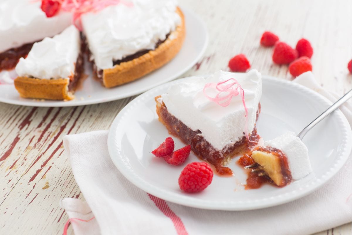 Rhabarber-Himbeertorte