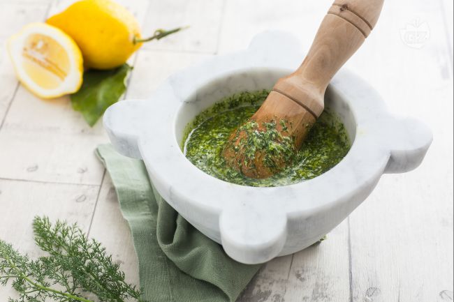 Fenchel-Ingwer-Pesto - Italienische Rezepte von GialloZafferano