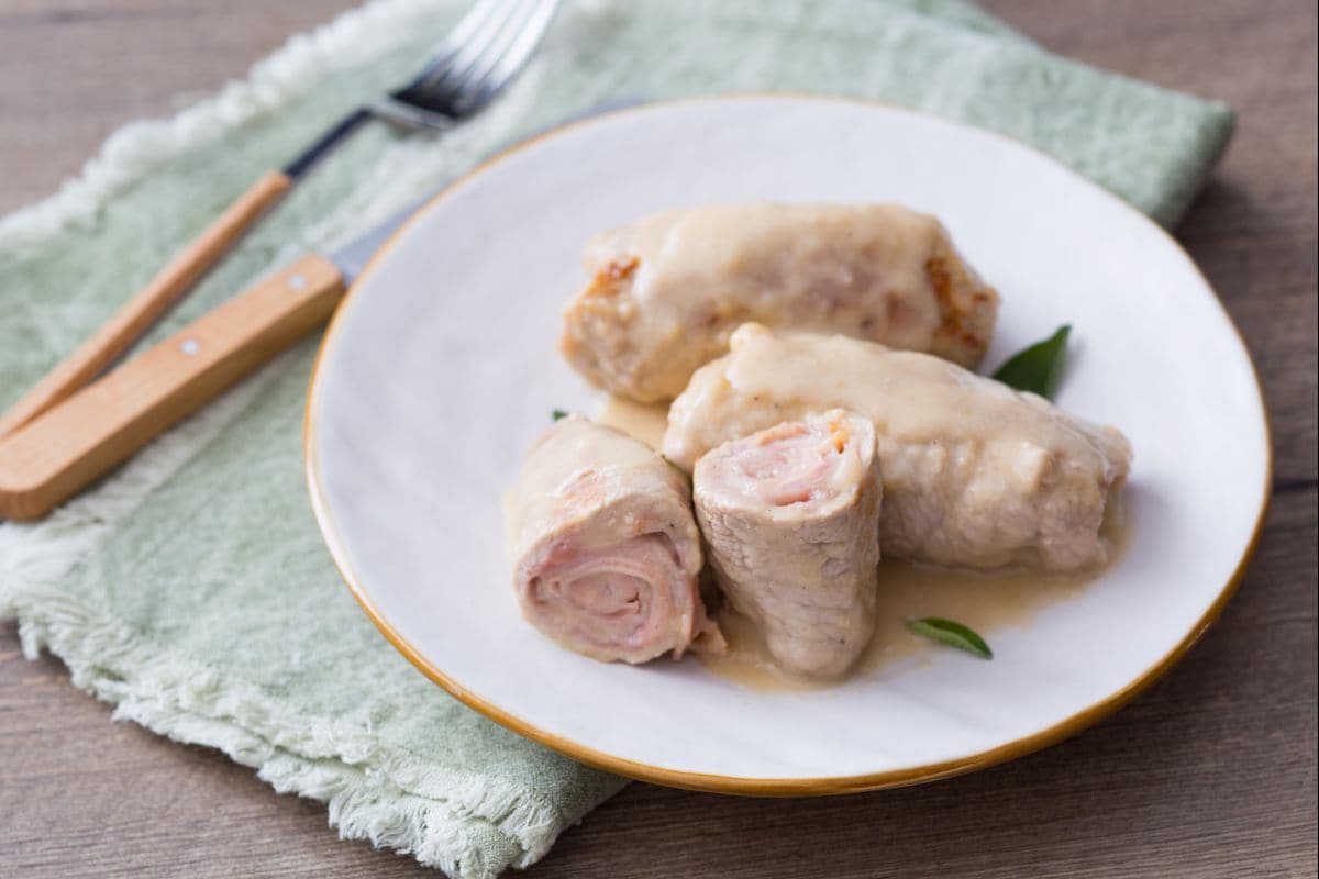Kalbsröllchen mit Schinken und Käse