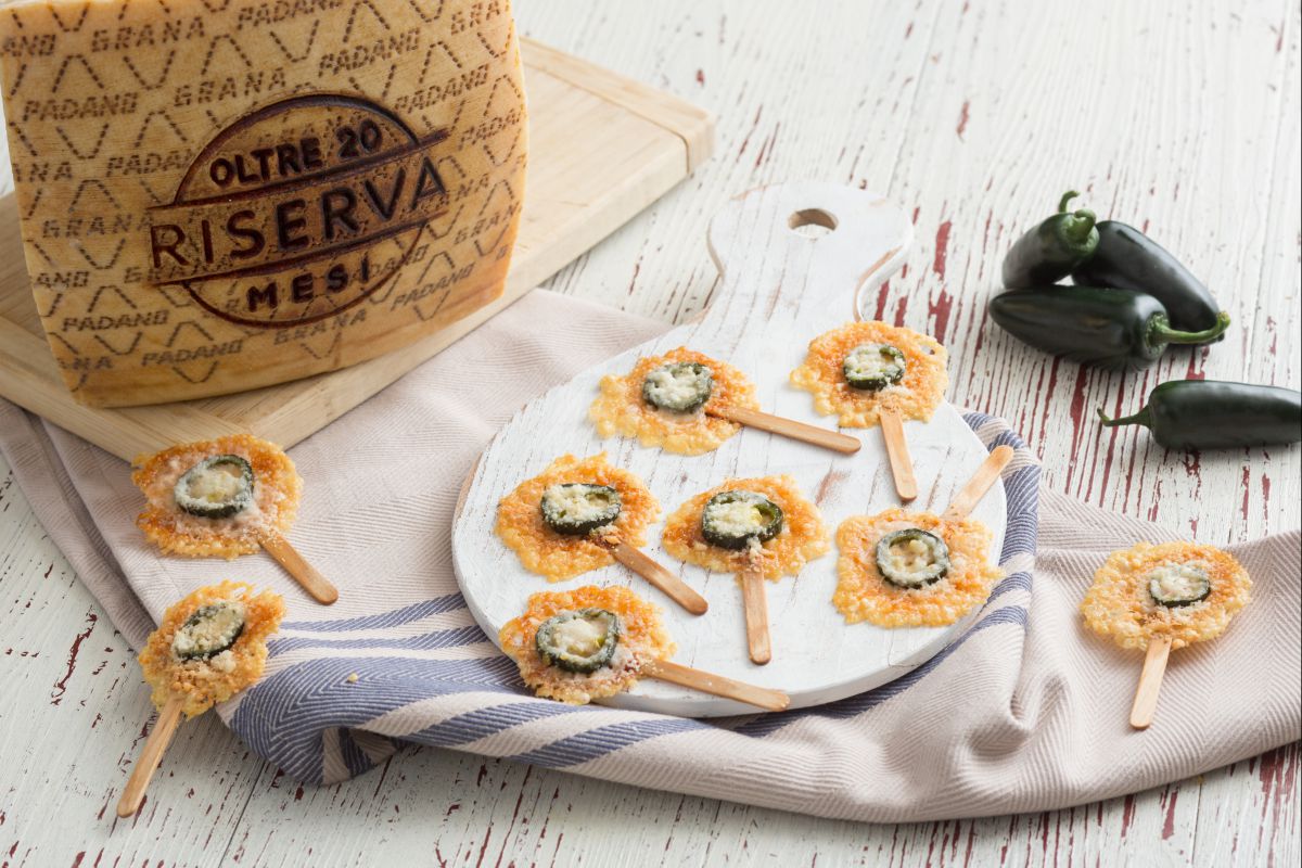 Lutscher aus Chilischoten und Grana Padano