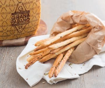 Grissini mit Grana Padano