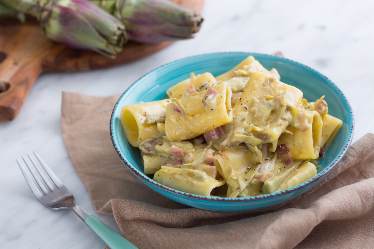 Paccheri mit Artischocken alla Carbonara
