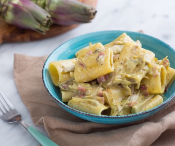 Paccheri mit Artischocken alla Carbonara