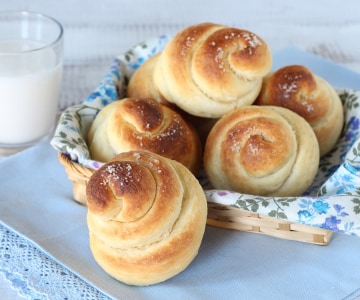 Süße Brötchen mit Kokosmilch