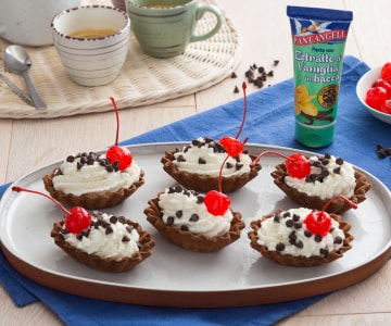 Törtchen in Cannoli-Kruste