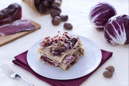 Lasagne mit Radicchio, Kastaniencreme und Speck