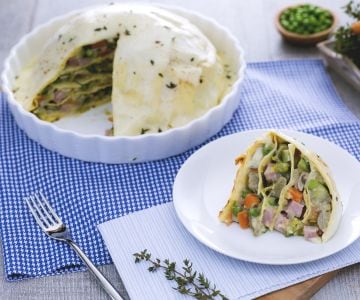 Lasagne-Zuccotto mit Gemüse, Fontina und Schinken