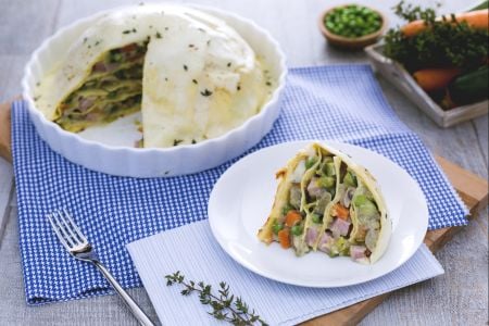 Lasagne-Zuccotto mit Gemüse, Fontina und Schinken