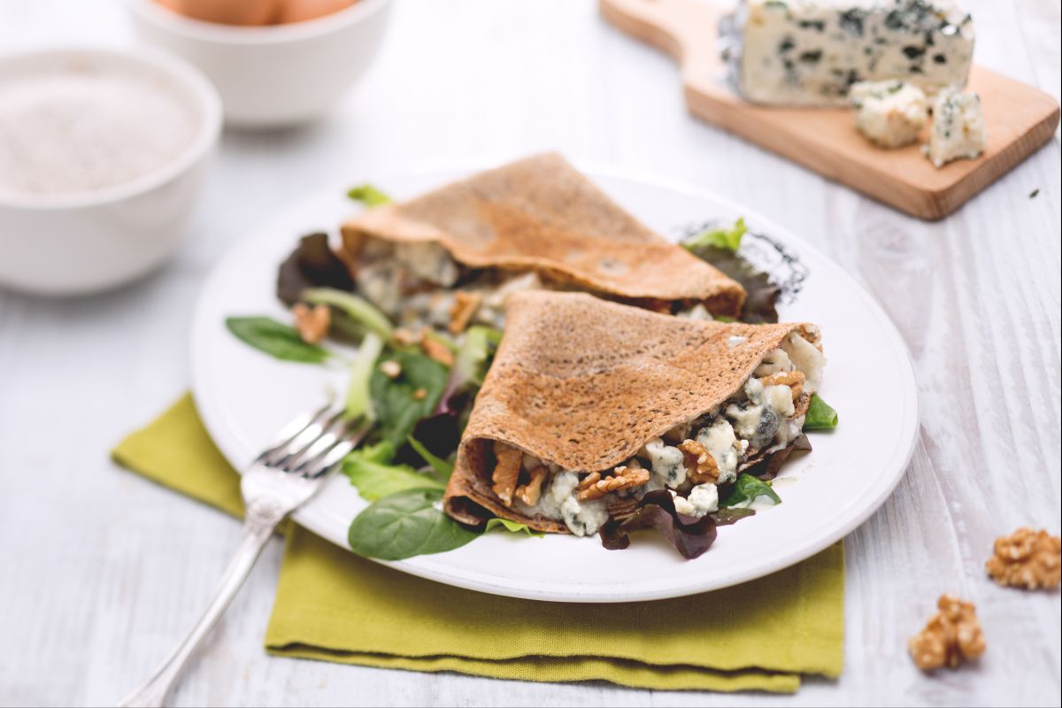 Crêpe mit Roquefort und Walnüssen