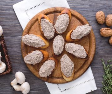Crostini mit Champignon-Pilzpastete