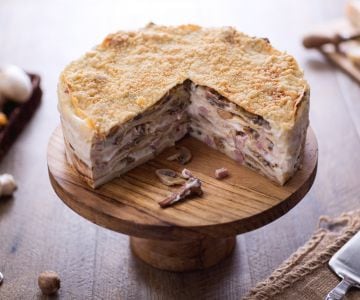 Crêpe-Torte mit Pilzen