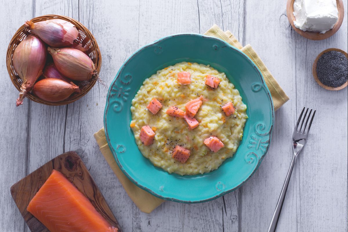Risotto mit Lachs, Robiolacreme und Mohnsamen