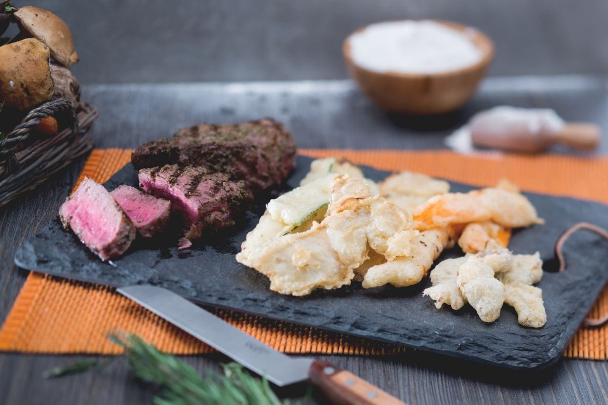 Tempura mit Herbstgemüse und Fleisch