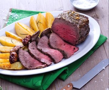 Ofen-Roastbeef mit Pilzen und Kartoffeln