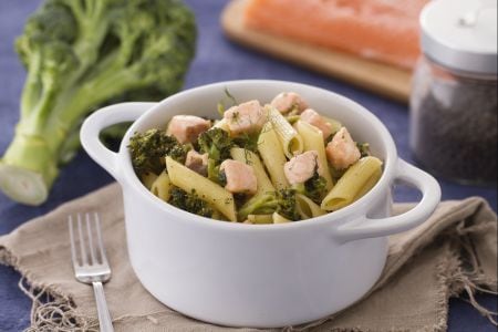 Penne mit Brokkoli und Lachs mit Fenchel