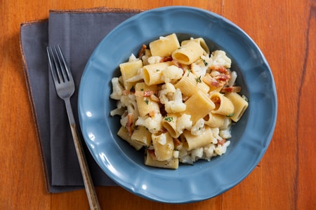 Pasta mit Blumenkohl und Guanciale