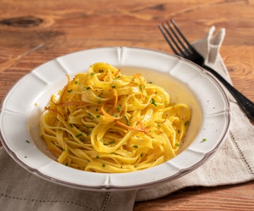 Tagliatelle mit Orange
