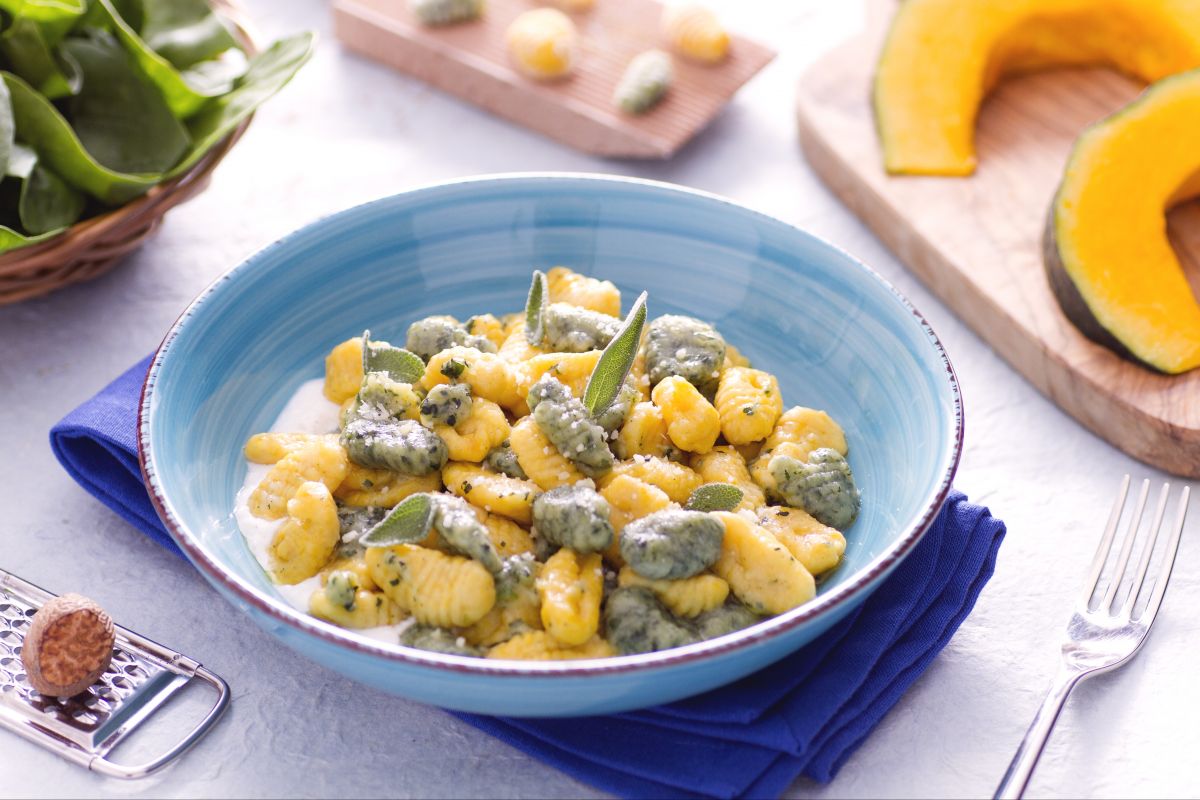 Bunte Gnocchi mit Joghurtsauce