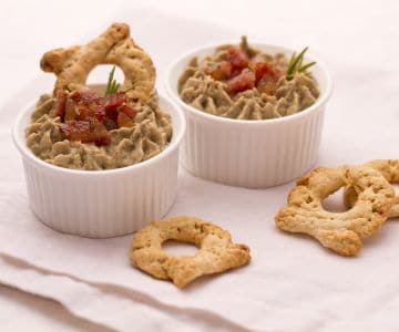 Torcelli mit Linsencreme und Guanciale