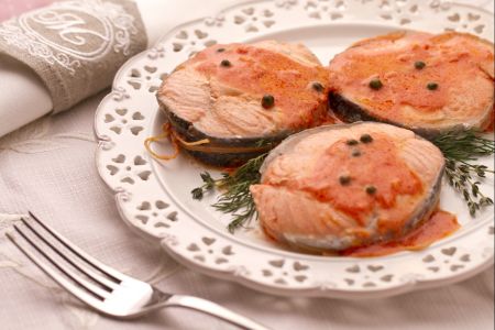 Lachsmedaillons mit grünem Pfeffer