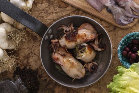 Gefüllte Tintenfische mit Endiviensalat