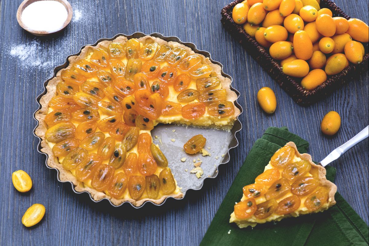 Torte mit karamellisierten Kumquats