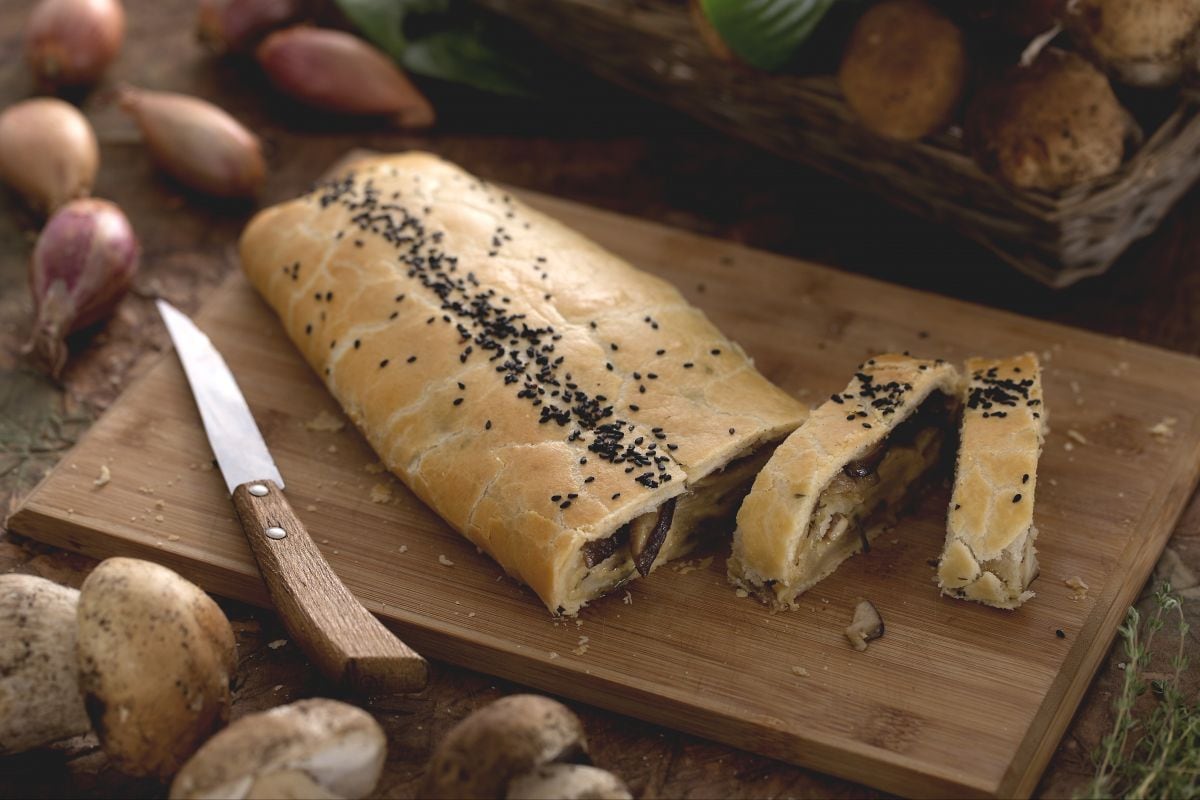 Strudel mit Steinpilzen