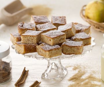 Blondies mit Birnen