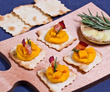 Klassische Blätterteig mit Kürbis-Ingwer-Kompott