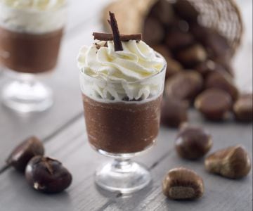 Kastanien-Desserts im Glas