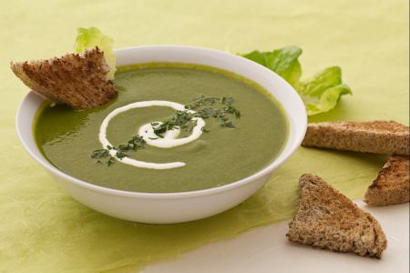 Cremesuppe aus Kopfsalat