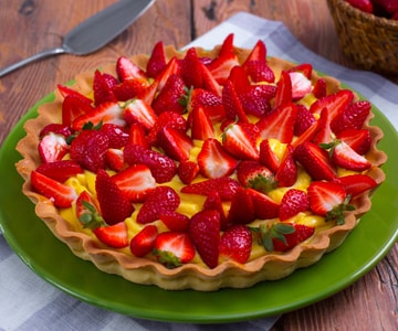 Frischer Erdbeerkuchen