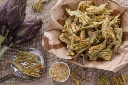 Frittierte Artischocken mit Senf