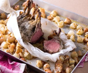 Lammkarree mit Thymian und Colonnata-Speck