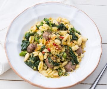 Cavatelli mit Wurst und Rübensprossen