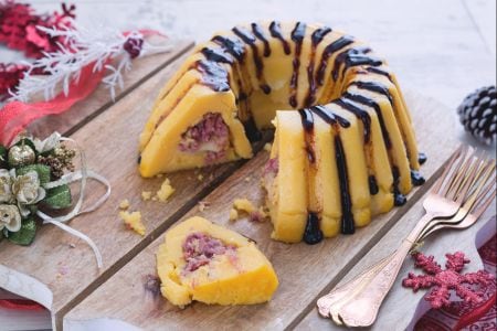 Polenta- und Cotechino-Auflauf