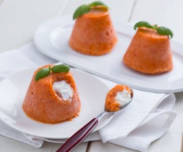 Mini-Bavarois mit Paprika und Robiola