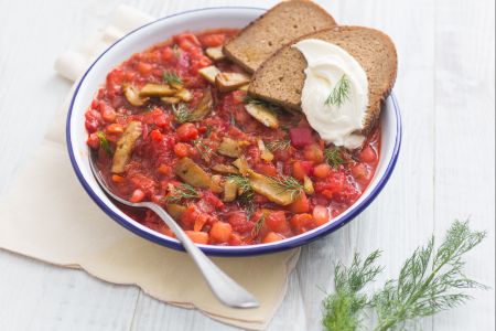 Seitan-Borschtsch