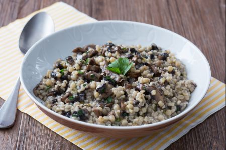 Fregola mit Portobello-Pilzen