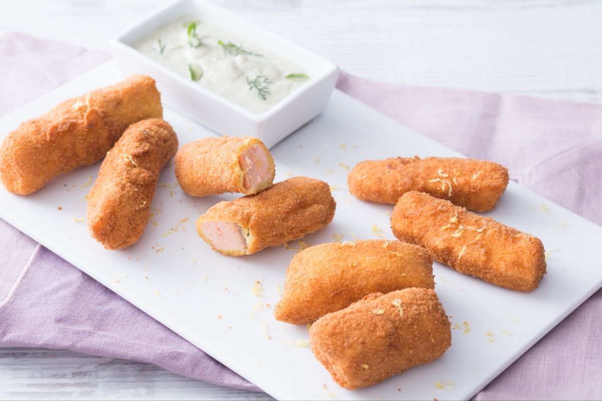 Lachsstäbchen mit Kräuterpilzcreme