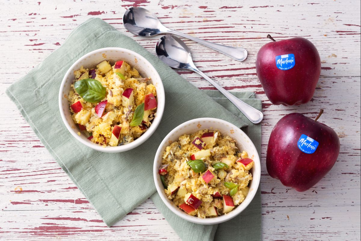 Couscous mit Apfel, Makrele und Salmoriglio