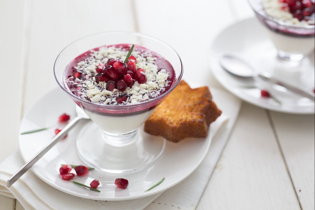 Panna Cotta mit Granatapfelgelee