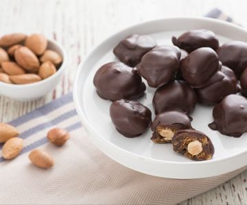 Gefüllte Feigen mit Schokoladenüberzug